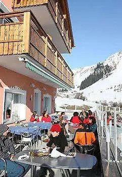 Bueel 3* Sankt Antönien
