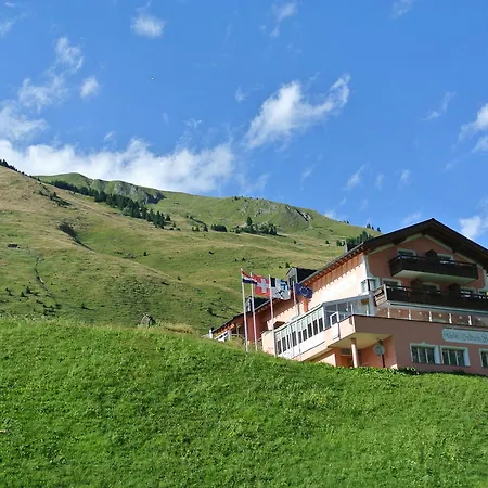 Bueel Hotel 3*