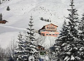 Bueel 3* ザンクト・アンテーニーン