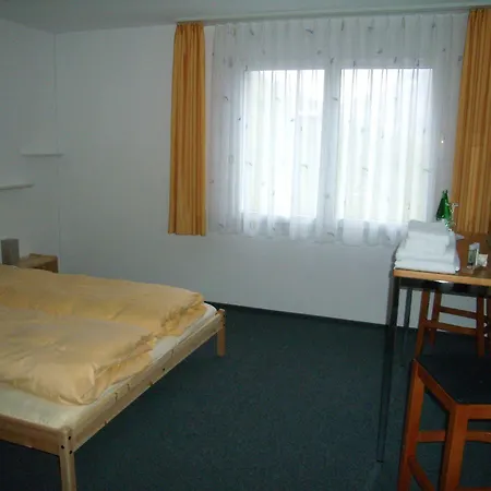 Bueel Отель Санкт-Антёниен